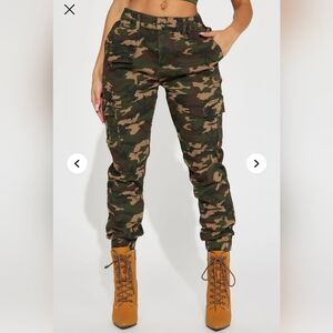 Camo Pants Size Medium